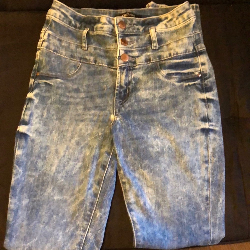 Charlotte Russe Refuge Jeans Acid Washed